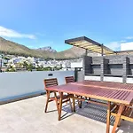 Couples Retreat, Central, Promenade, Night Life!