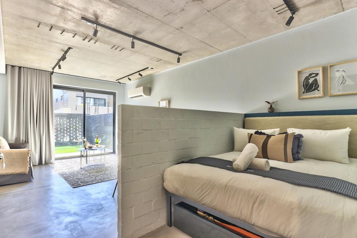 Apartment Couples Retreat, Central, Promenade, Night Life! *
