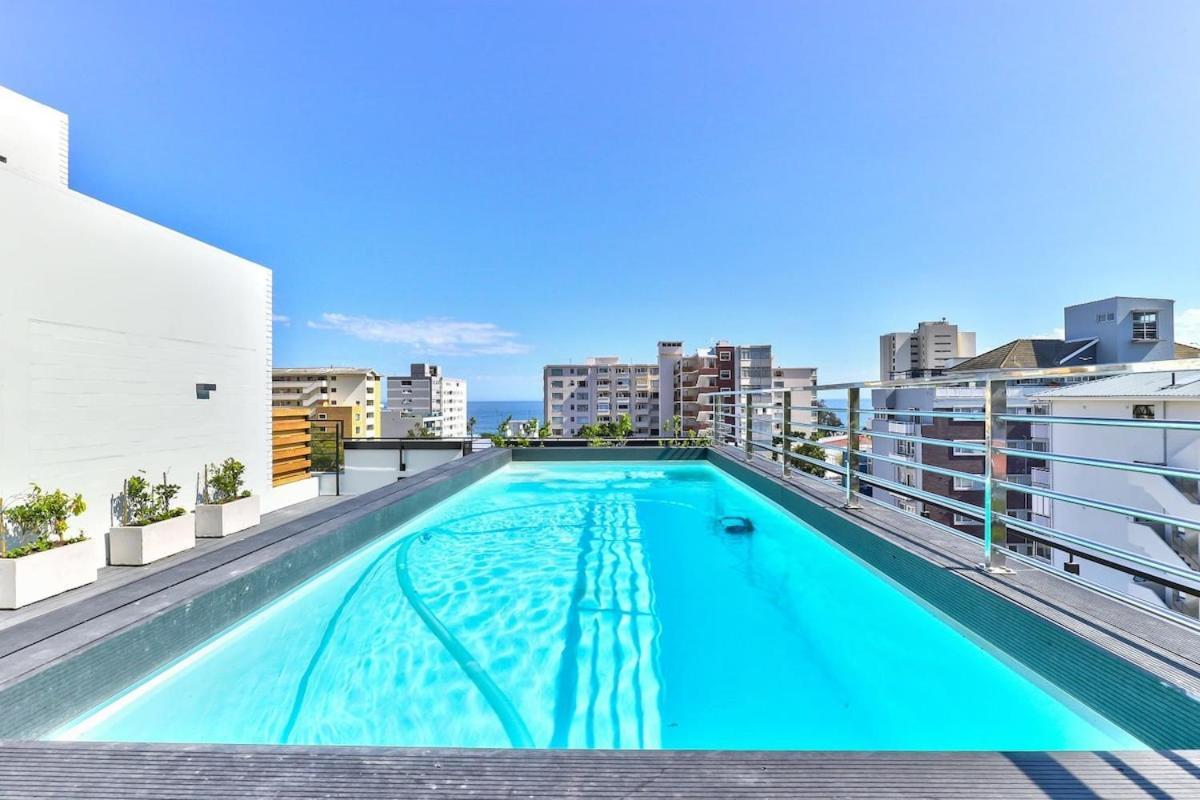 Apartment Couples Retreat, Central, Promenade, Night Life! *