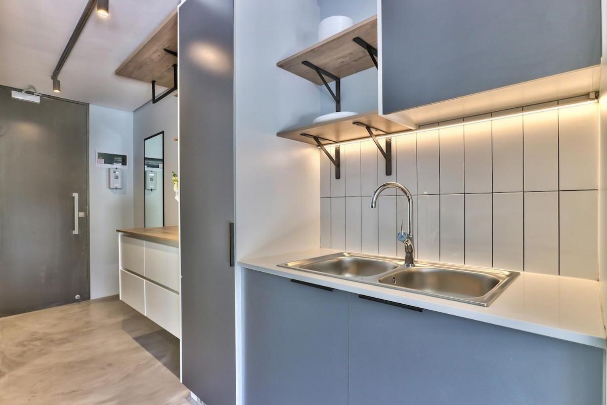 Apartment Couples Retreat, Central, Promenade, Night Life!